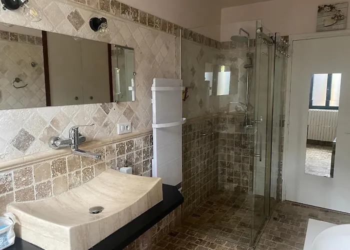 Bed and Breakfast Maison Lacourrege Urgosse