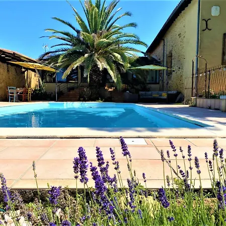 Maison Lacourrege Bed & Breakfast *