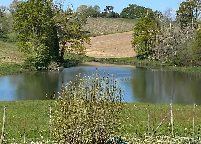 Maison Lacourrege Bed & Breakfast Urgosse